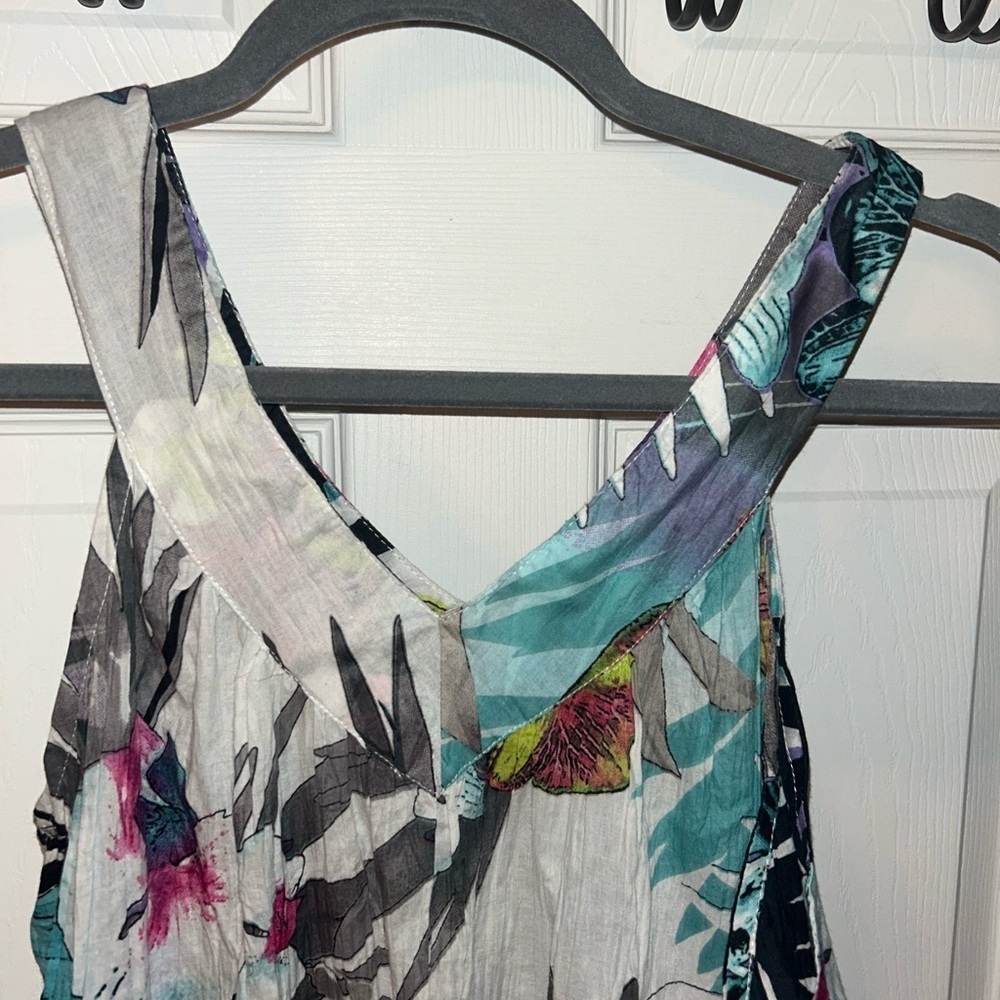 Floral V-Neck Lightweight Sleeveless Dress Large - Picture 3 of 3